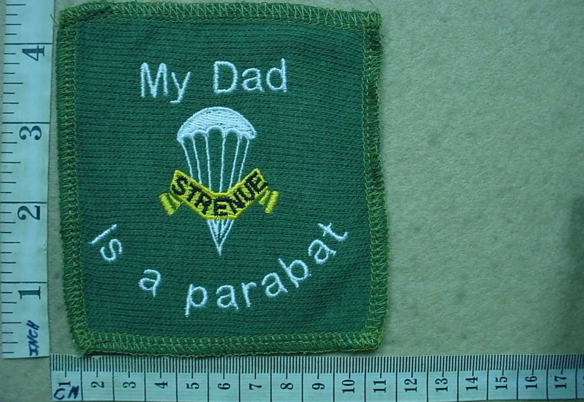 10902-3 South African 3 Parachute Battalion shirt sample badge (CO3944)