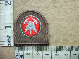 2940-4 South African Army Fireman breast badge (DW1 9 14)