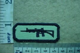 10304-2 South African Army Marksman award, Vektor R4 rifle (DW1 9 29)