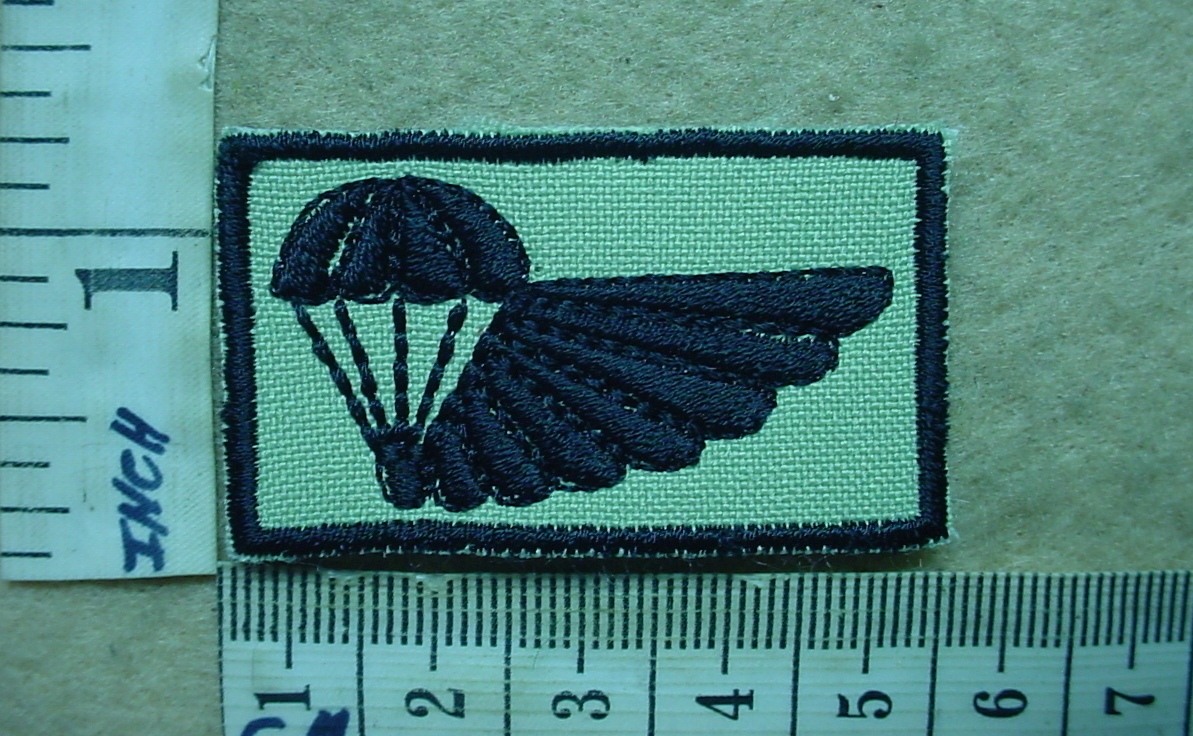 2108-7 South African Army Air Dispatcher parachute wing, S2000 Camo Dress (DW1 9 33)